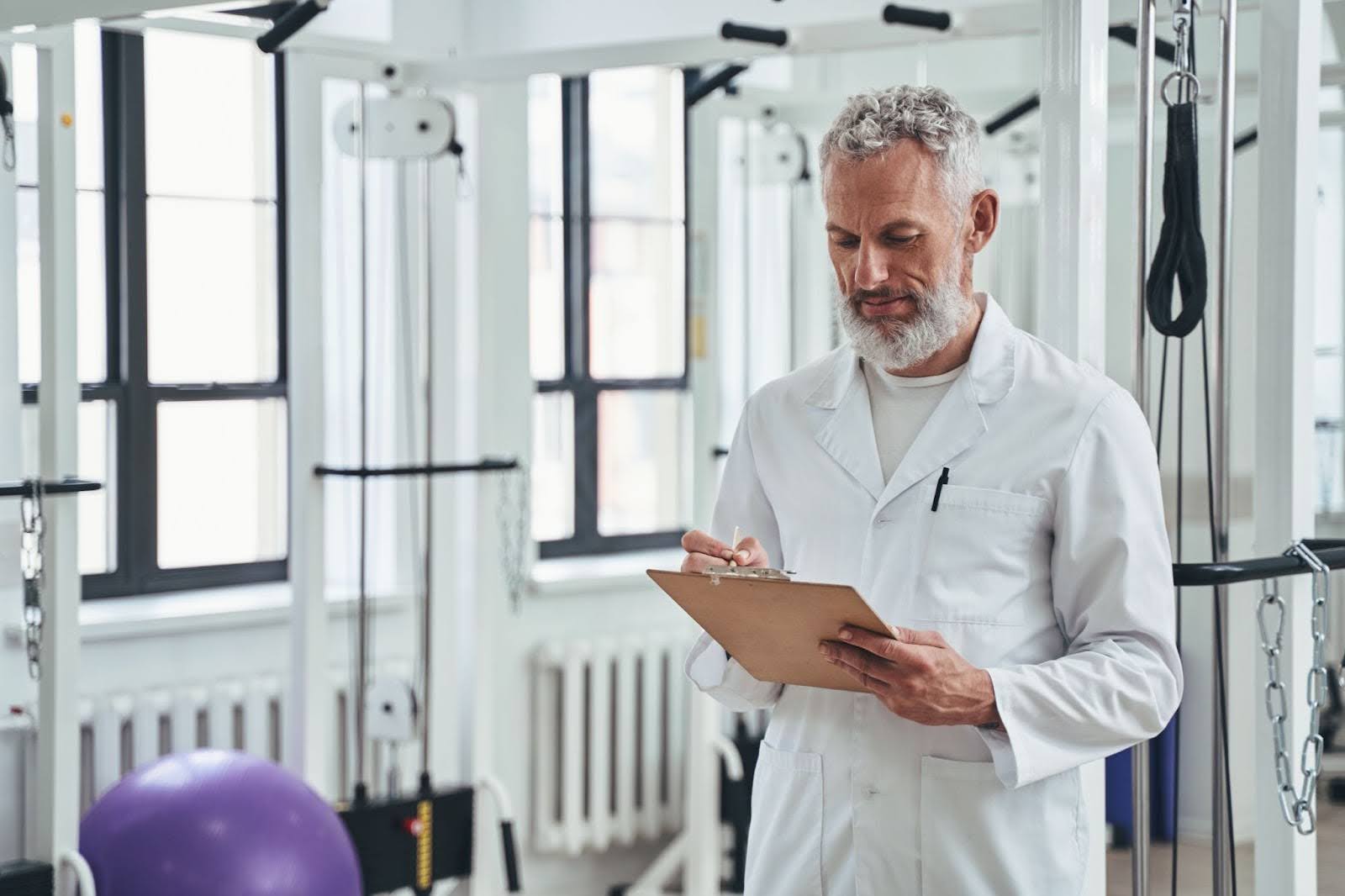 Master’s in Applied Exercise Science| Cost, Salary & ROI in 2025